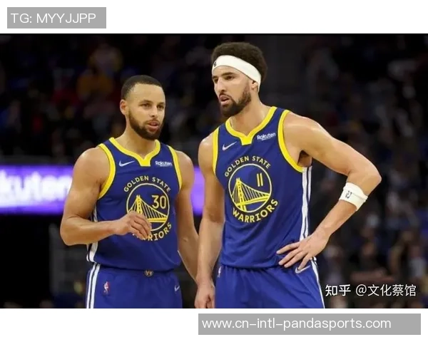 勇士123-91公牛 球员点评:4人优异,5人及格,2人低迷 勇士123-91公牛 球员点评:4人优异,5人及格,2人低迷